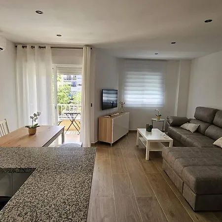 Piso Acogedor En Appartement *